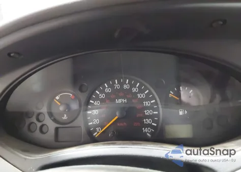 2002 Ford Focus Lx z USA, uszkodzony, nr VIN 1FAFP33P42W291849